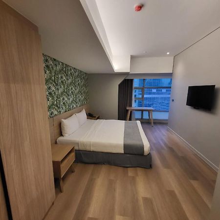 Infinity Tower Suites Makati City Ngoại thất bức ảnh