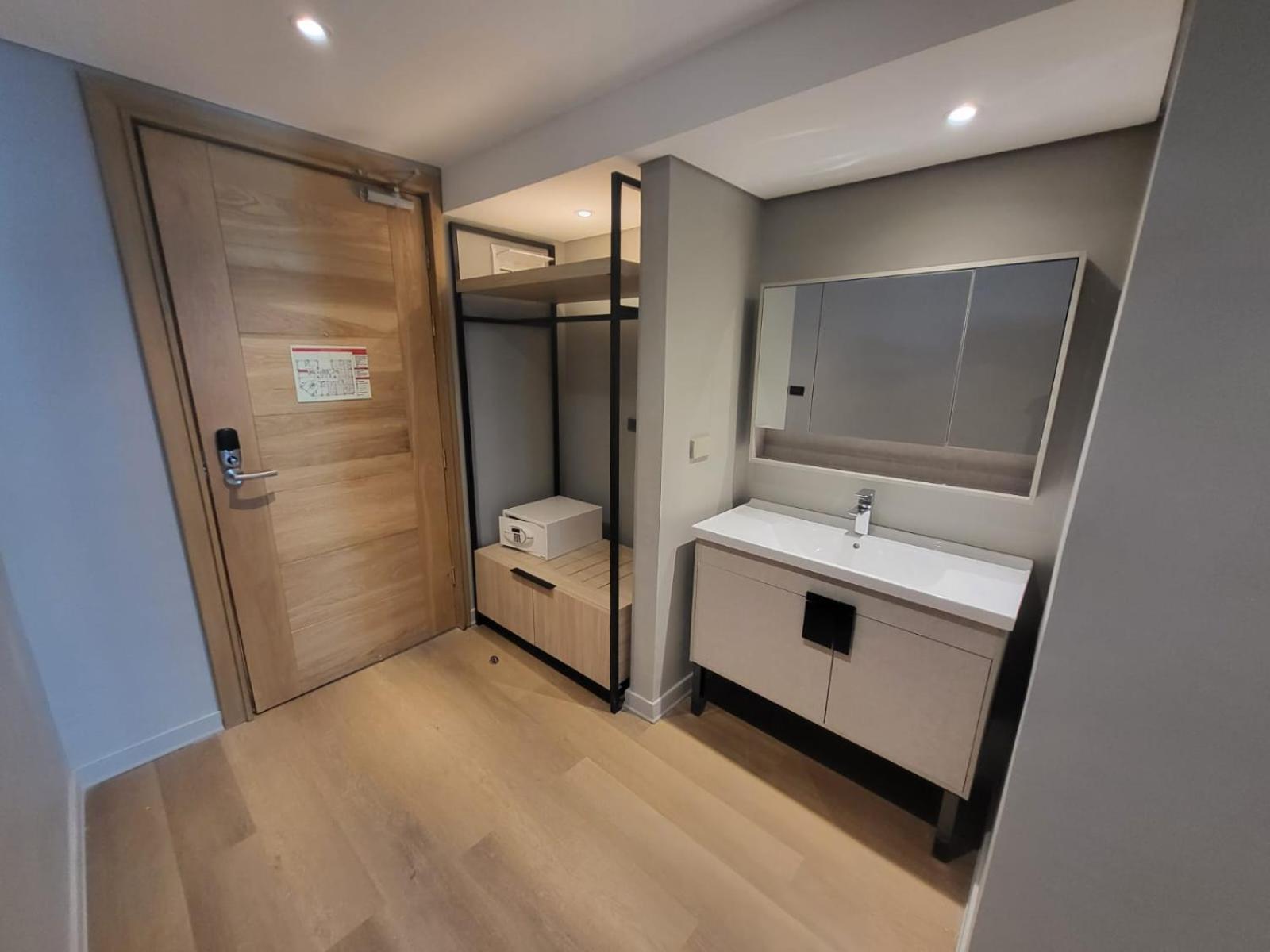 Infinity Tower Suites Makati City Ngoại thất bức ảnh