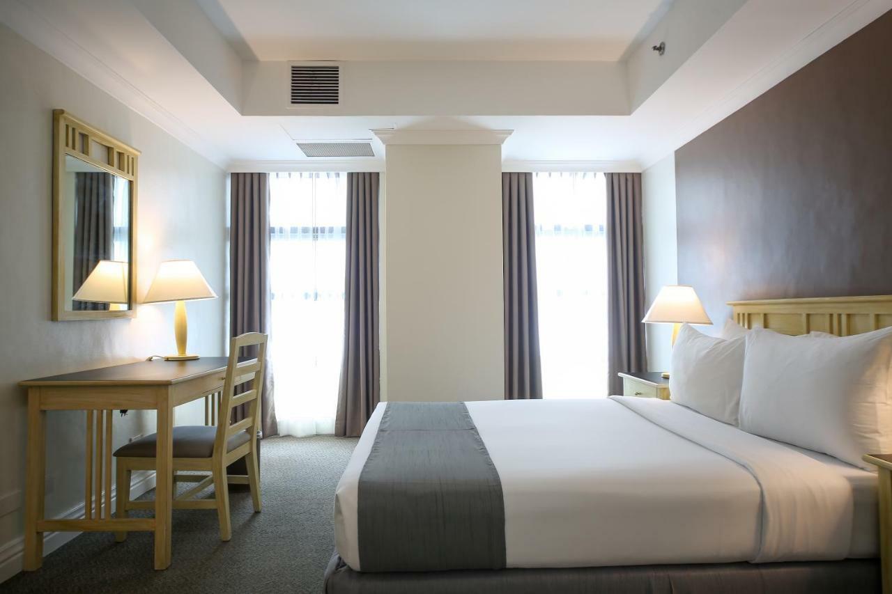 Infinity Tower Suites Makati City Ngoại thất bức ảnh